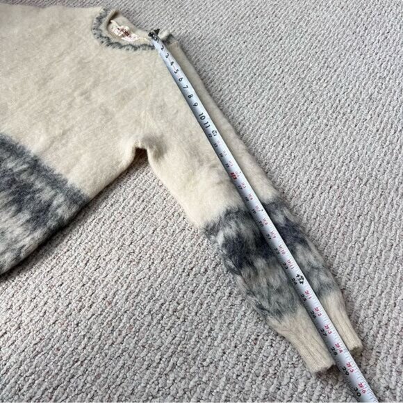 Vintage Icelandic 100% New Wool Sweater - Picture 5 of 8